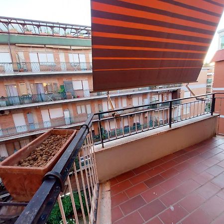 12Min Da Roma Centro Stanza Grande E Luminosa Hotel Ciampino Exterior photo