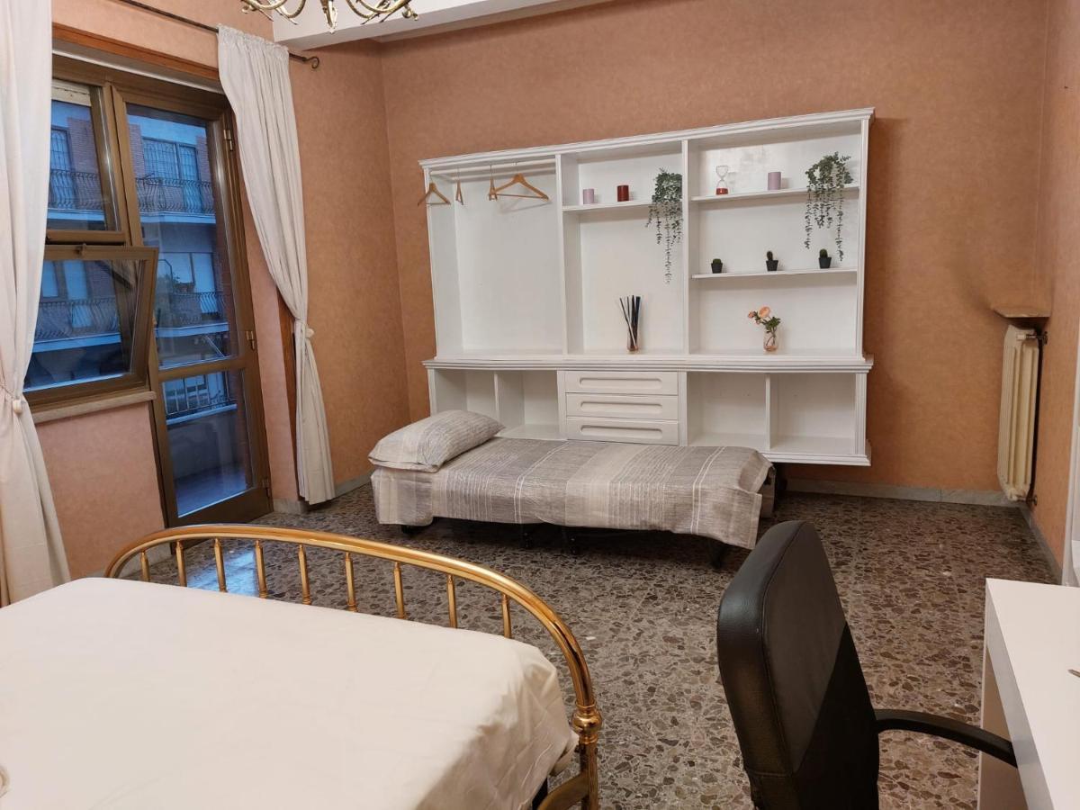 12Min Da Roma Centro Stanza Grande E Luminosa Hotel Ciampino Exterior photo